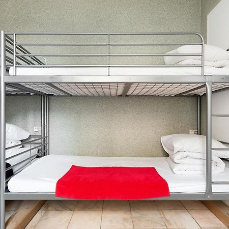 Cameleon Paris Guesthouse Pantin Exterior photo