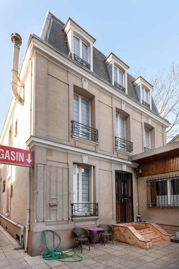 Cameleon Paris Guesthouse Pantin Exterior photo